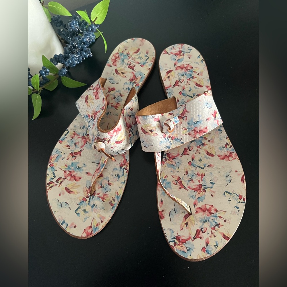 Josie a la plage Leather Sandals